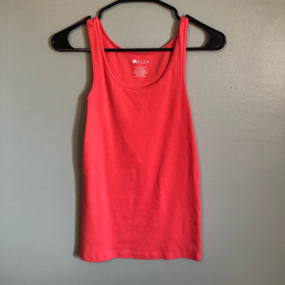 Coral tank top like new